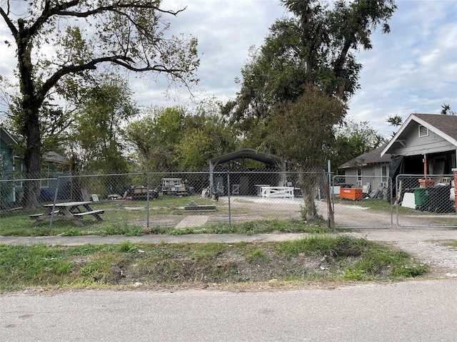 1617 Simpson St, Houston, TX 77020 - photo 2