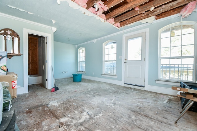 entryway with crown molding