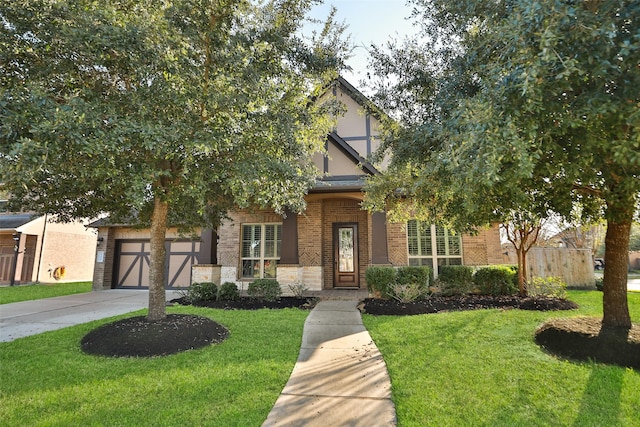 view of front of property with a front lawn