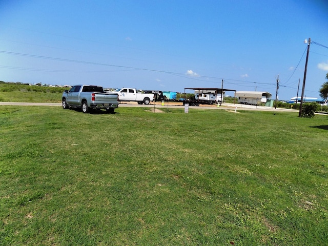 Listing photo 3 for 1719 County Road 299, Sargent TX 77414