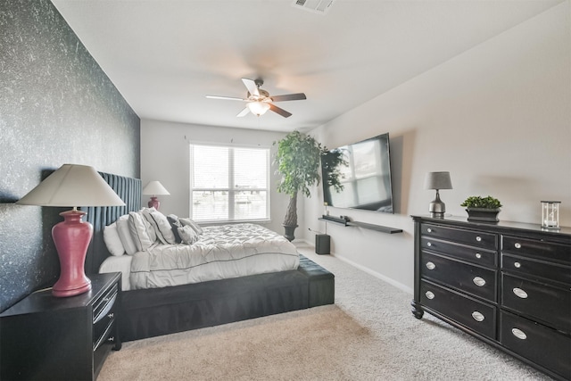 bedroom with carpet flooring and ceiling fan