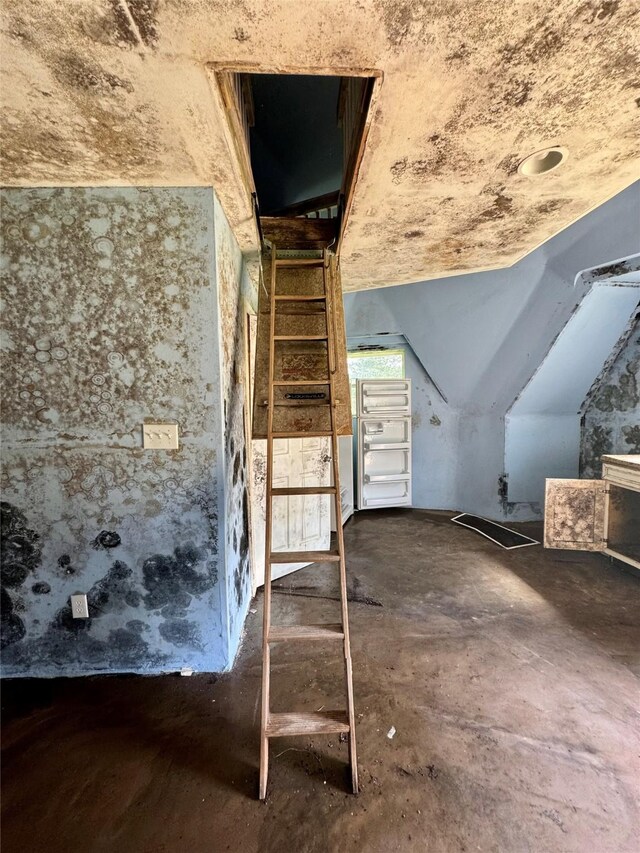 362 Ole Long Pull Rd, Livingston, TX 77351 - stairway with concrete floors