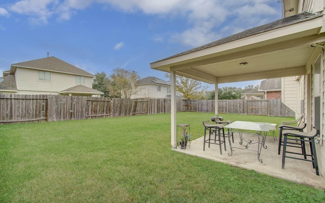 view of yard with a patio