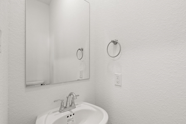 bathroom with sink