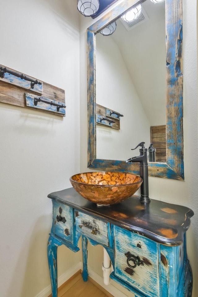 room details with sink