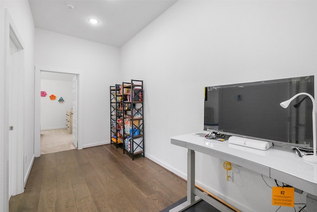 office area featuring dark hardwood / wood-style flooring