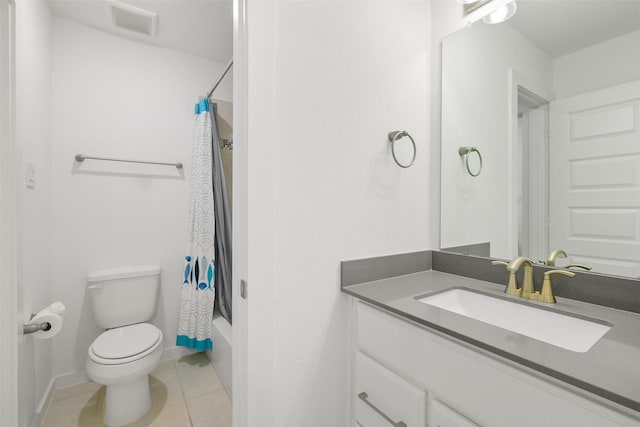 full bathroom featuring tile patterned flooring, shower / bath combo, vanity, and toilet