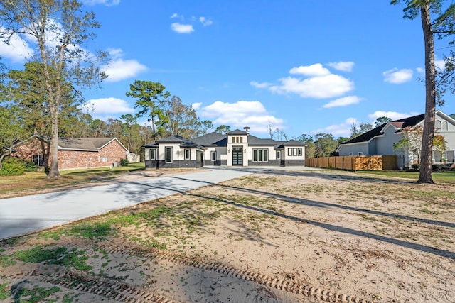 view of front of house