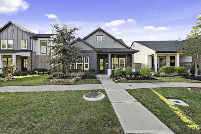 view of front of home with a front yard