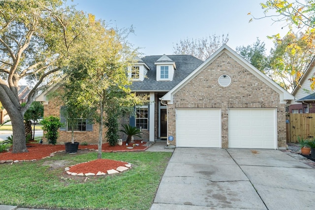 view of front facade featuring a garage