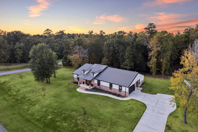 view of aerial view at dusk