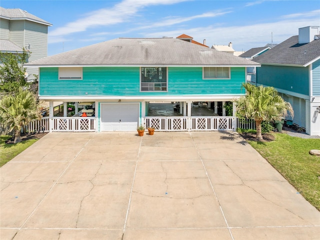 view of front of house featuring a garage