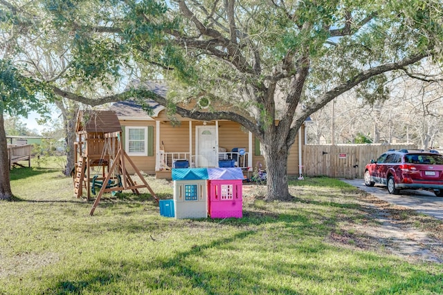 view of yard featuring a playground