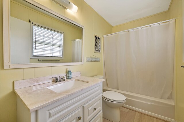 16904 Beachcomber Dr, Galveston, TX 77554 - bathroom with vanity, shower / tub combo, and wood finished floors