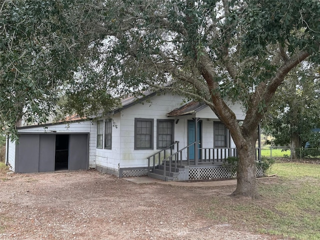 view of front of property