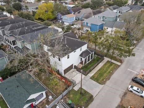 1148 Nicholson St, Houston, TX 77008 - birds eye view of property with a residential view