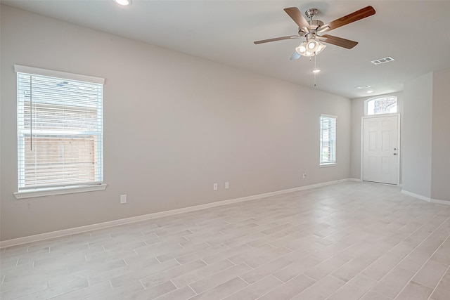 empty room with ceiling fan