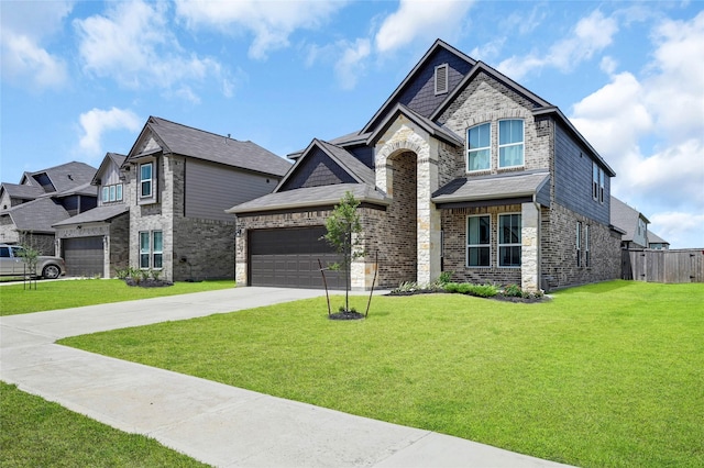 craftsman house featuring a front yard