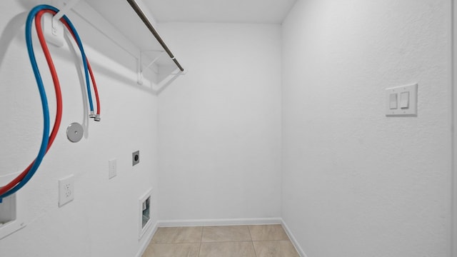 walk in closet featuring light tile patterned floors