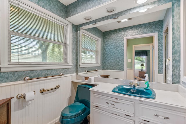 bathroom featuring vanity