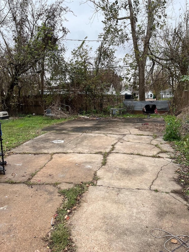 exterior space with driveway