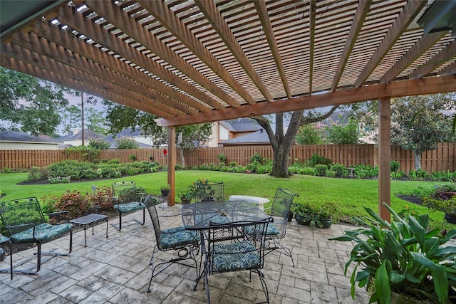 view of patio featuring a pergola