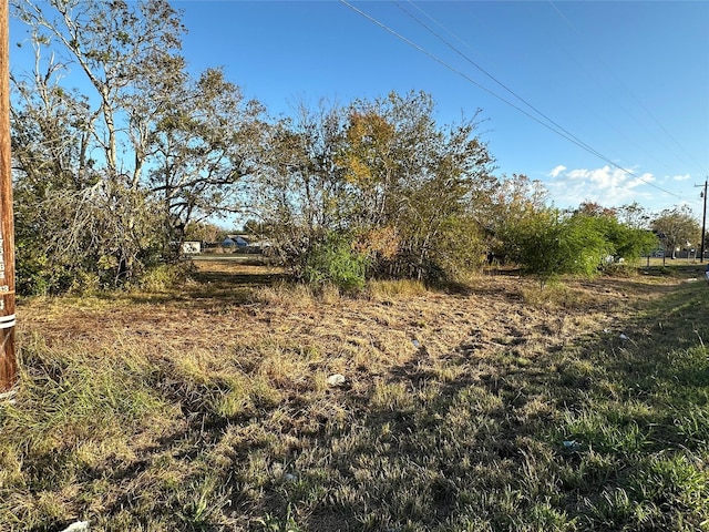 Listing photo 3 for 0 1st St, Palacios TX 77465