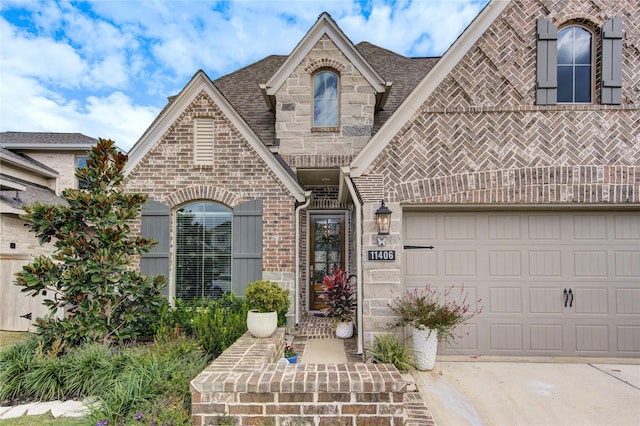 view of front of home featuring a garage