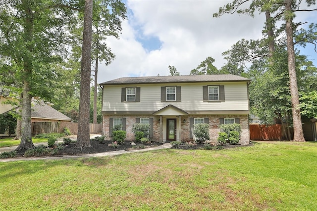 view of front of house featuring a front lawn