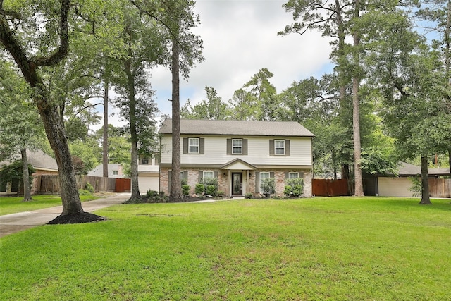 view of front of house with a front lawn