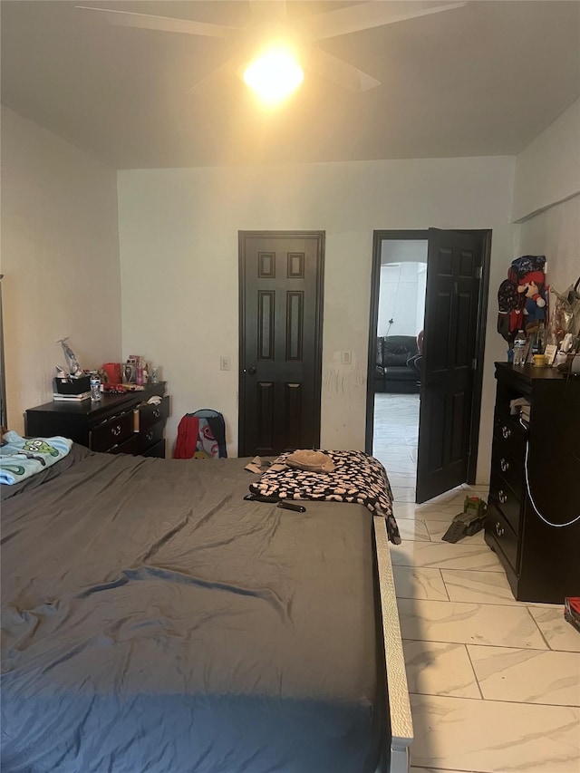 bedroom with ceiling fan