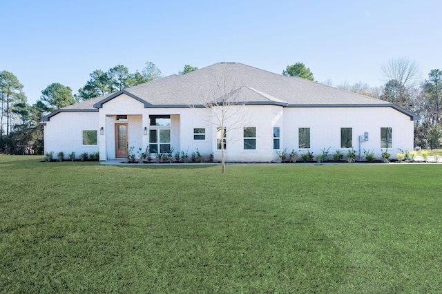 view of front of house with a front yard