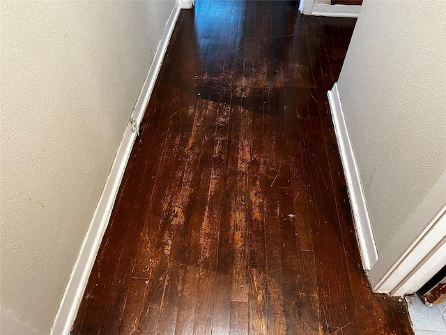 interior details with hardwood / wood-style floors