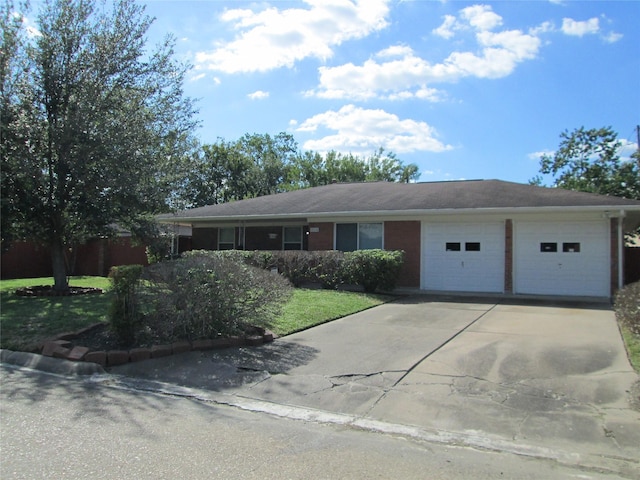 ranch-style home with a front yard