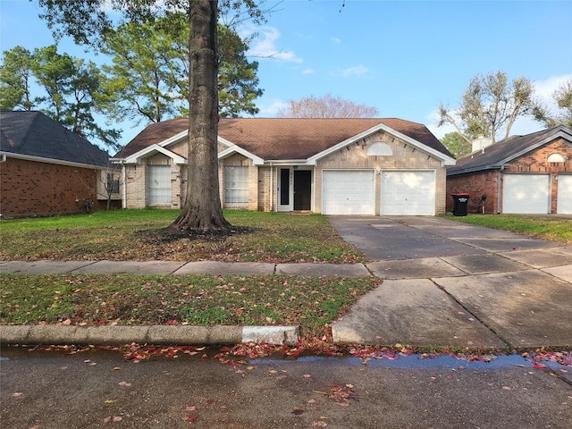 view of front of property with a front yard