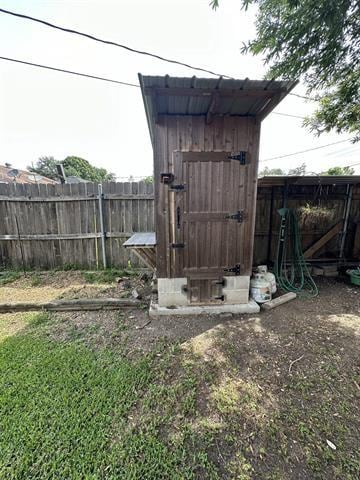 view of outbuilding