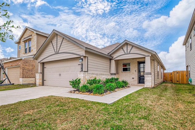 view of front of property with a front yard