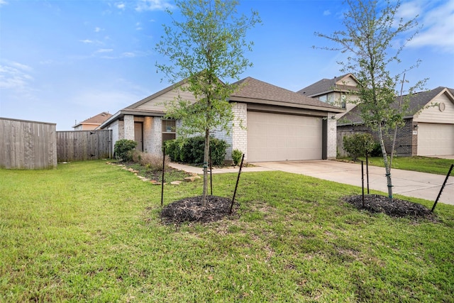 14534 Broadbury Pond Rd, Rosharon, TX 77583 - view of front facade featuring brick siding, driveway, and a garage