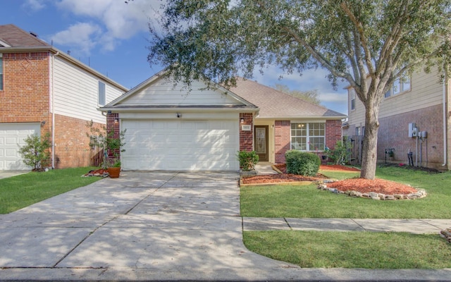 view of front of home featuring a garage and a front yard