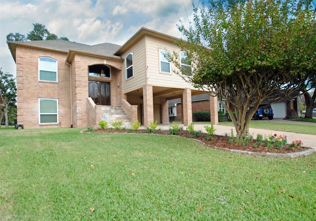 view of front of house featuring a front yard