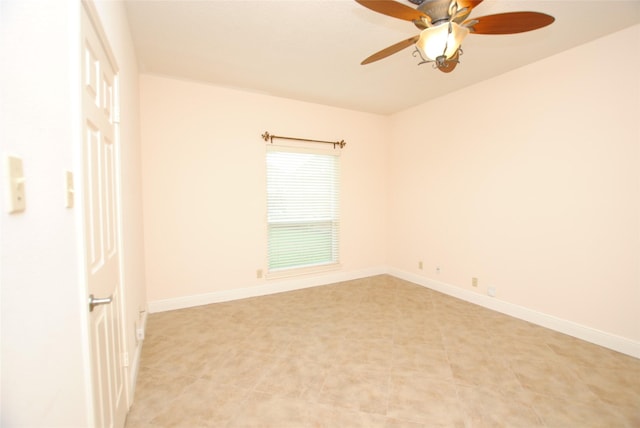 unfurnished room with ceiling fan