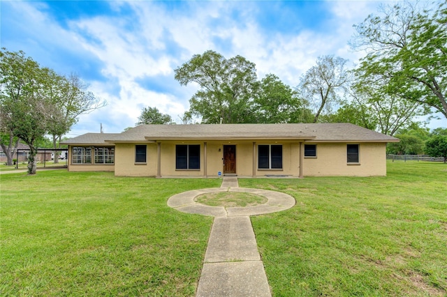 view of front of house with a front yard