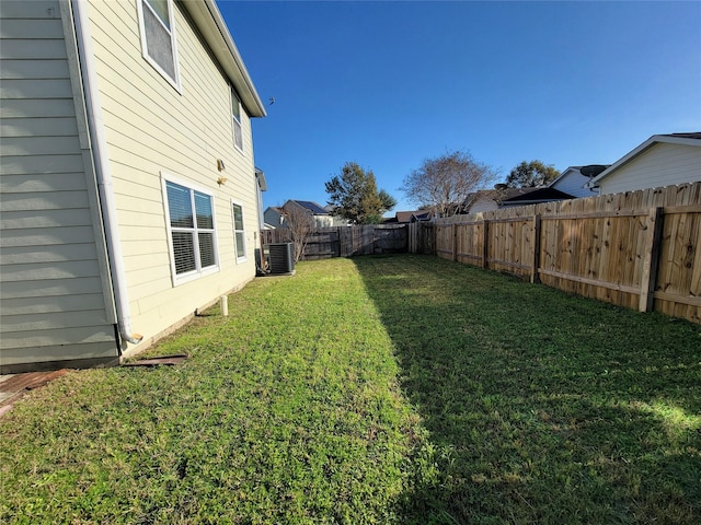 view of yard with cooling unit