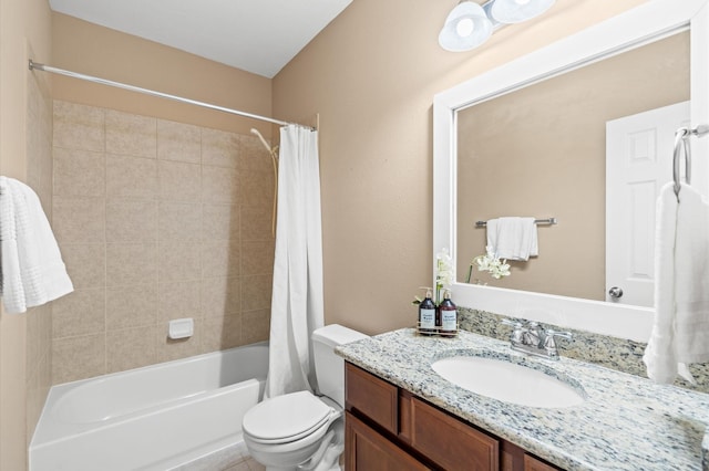 full bathroom with shower / bath combo with shower curtain, vanity, and toilet