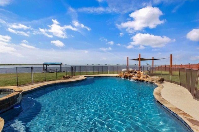 view of swimming pool