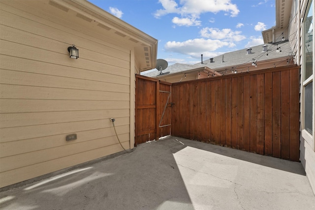 9147 Monarch Mist Ln, Houston, TX 77070 - view of patio / terrace featuring fence