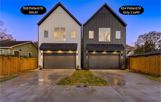 view of front facade with a garage