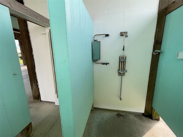 bathroom featuring concrete floors