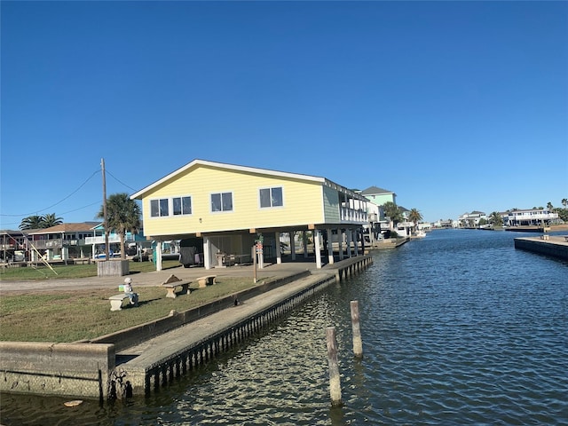 Listing photo 2 for BOATSLIP54 Basin Dr, Jamaica Beach TX 77554