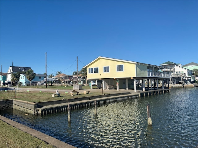 Listing photo 3 for BOATSLIP54 Basin Dr, Jamaica Beach TX 77554